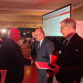 powiększ zdjęcie: Legnica w czołówce najlepszych i najbardziej rozwojowych samorządów