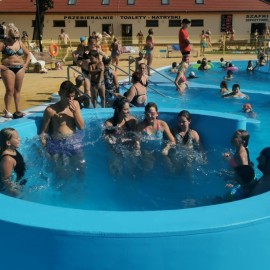 powiększ zdjęcie: Legniczanie i goście pożegnali nasz Park Wodny Aquafun. Mówią, że już tęsknią