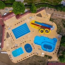 powiększ zdjęcie: Legniczanie i goście pożegnali nasz Park Wodny Aquafun. Mówią, że już tęsknią