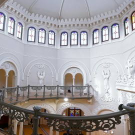 powiększ zdjęcie: Renowacja cmentarnej kaplicy ukazała piękno jej architektury