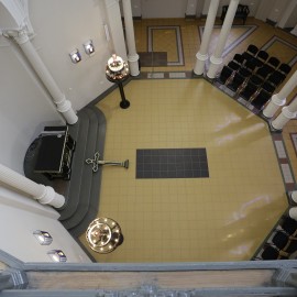 powiększ zdjęcie: Renowacja cmentarnej kaplicy ukazała piękno jej architektury