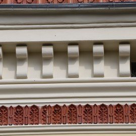 powiększ zdjęcie: Renowacja cmentarnej kaplicy ukazała piękno jej architektury