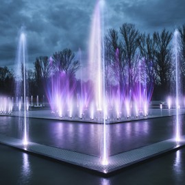 powiększ zdjęcie: Nowe godziny pokazu woda, światło, dźwięk na fontannach
