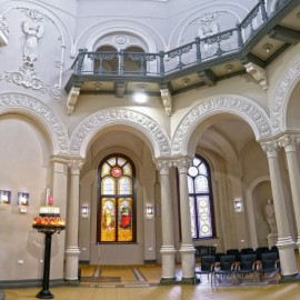 Miasto szuka wykonawcy kolejnego etapu renowacji cmentarnej kaplicy