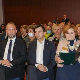 powiększ zdjęcie: Ponad sto osób uczestniczyło w konferencji „Razem dla rodziny”