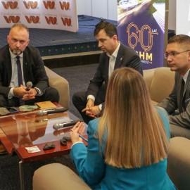 powiększ zdjęcie: Ponad sto osób uczestniczyło w konferencji „Razem dla rodziny”