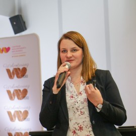 powiększ zdjęcie: Ponad sto osób uczestniczyło w konferencji „Razem dla rodziny”
