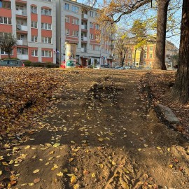 powiększ zdjęcie: Zakończyła się rewitalizacja alejek w sąsiedztwie fontann. Trwa w Alei Białej