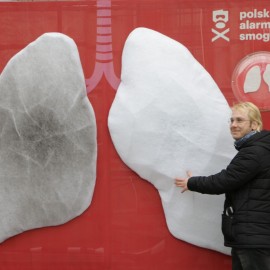 powiększ zdjęcie: Mobilne płuca w Legnicy. Uczestniczymy w kampanii „Wybierz czyste zasady”