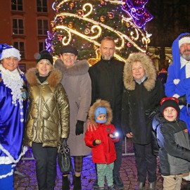 powiększ zdjęcie: W Mikołajki rozbłysły nasze bajkowe iluminacje i odmieniły miasto