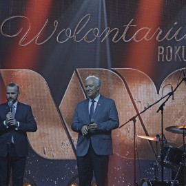 powiększ zdjęcie: III Gala Wolontariatu. Podziękowania i nagrody dla uzależnionych od pomagania