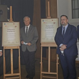 powiększ zdjęcie: III Gala Wolontariatu. Podziękowania i nagrody dla uzależnionych od pomagania