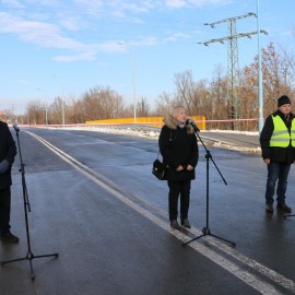 powiększ zdjęcie: Przebudowa mostu na ul. Leszczyńskiej zakończona. Już nim jeździmy