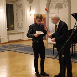 powiększ zdjęcie: Młody Paganini. W Akademii Rycerskiej młodzi wirtuozi zagrali utwory mistrza