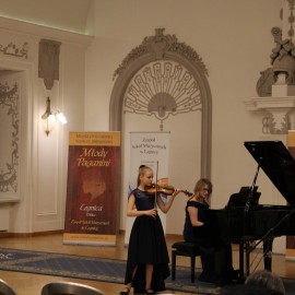 powiększ zdjęcie: Młody Paganini. W Akademii Rycerskiej młodzi wirtuozi zagrali utwory mistrza