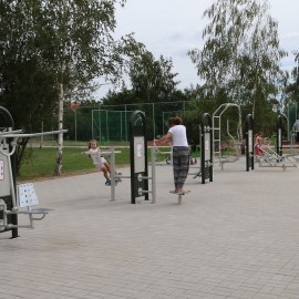 LBO 2021. Powstanie chodnik i skwer na ul. Goździkowej.  Wybrano wykonawcę