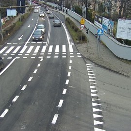 Przebudowa al. Rzeczypospolitej. Trwa  malowanie pasów
