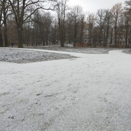 powiększ zdjęcie: Zakończyła się przebudowa alejek w Ogrodzie Angielskim