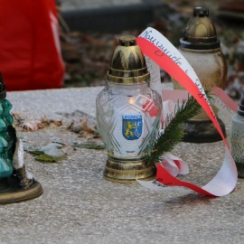 powiększ zdjęcie: Tradycyjnie już uczciliśmy pamięć bohaterów Powstania Wielkopolskiego