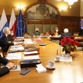 powiększ zdjęcie: Budżet 2022 zaspokoi wiele potrzeb mieszkańców i rozwoju miasta