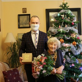 powiększ zdjęcie: Jadwiga Sklepkiewicz skończyła 100 lat. Życzymy kolejnych lat w zdrowiu i szczęściu
