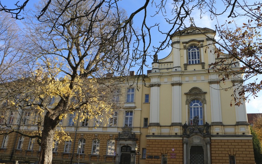 Uczniowie legnickich szkół rozpoczęli naukę stacjonarną