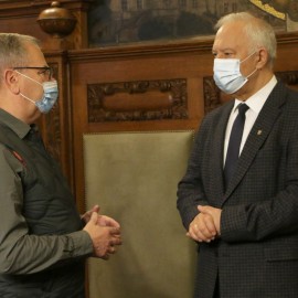 powiększ zdjęcie: Umowa na budowę Domu Opieki nad Matką i Dzieckiem już podpisana
