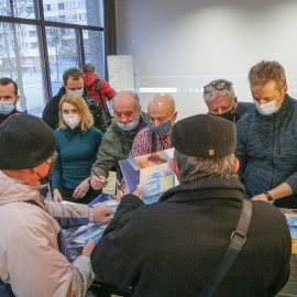 powiększ zdjęcie: Kalendarz Miejski trafił do legniczan. Jego siłą są żywioły