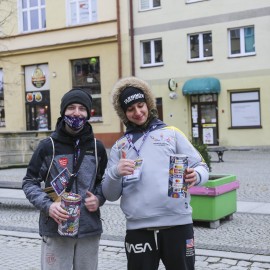 powiększ zdjęcie: Zagraliśmy z wielkim sercem. W puszkach ponad 226 tys. zł, ale jeszcze licytujemy