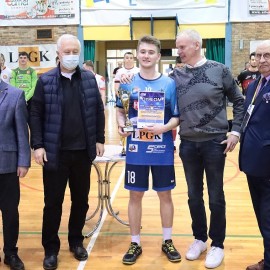 powiększ zdjęcie: Siódemka Huras Legnica w ćwierćfinale Mistrzostw Polski Juniorów! Gratulujemy