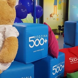 ZUS przyjmuje wnioski 500 plus na nowy okres rozliczeniowy. Zobacz ile ich wpłynęło