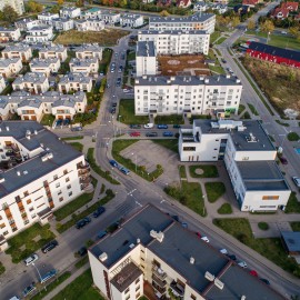 powiększ zdjęcie: Legnica z drona. Zobacz osiedle Piekary B z lotu ptaka. Robi wrażenie