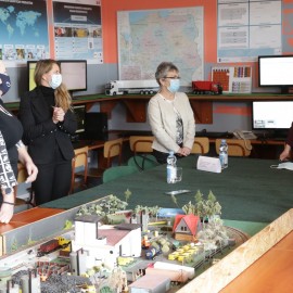 powiększ zdjęcie: W Henrykówce będą kształcić techników i mechaników pojazdów kolejowych