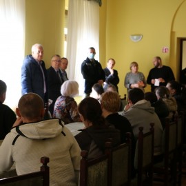powiększ zdjęcie: Szkolne Schronisko Młodzieżowe przyjęło 40 Ukraińców. Inni też to robią