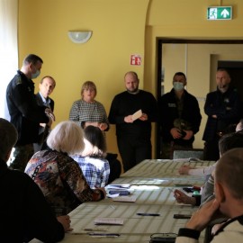 powiększ zdjęcie: Szkolne Schronisko Młodzieżowe przyjęło 40 Ukraińców. Inni też to robią