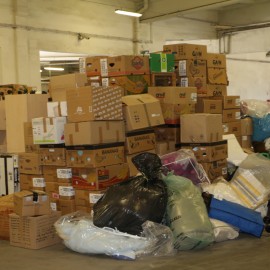 powiększ zdjęcie: W Legnicy powstały centra logistyczne darów (huby)
