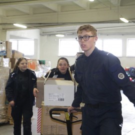 powiększ zdjęcie: Pomoc Ukrainie. Zobacz co jest najbardziej potrzebne uchodźcom