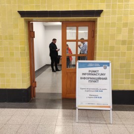 Punkt informacyjny dla uchodźców otwarty został także na dworcu PKP