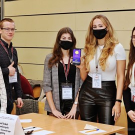 powiększ zdjęcie: Uczniowie z ekonoma zdobyli Puchar Witelona. Gratulujemy