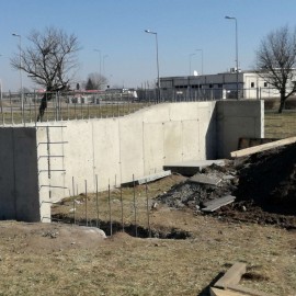 powiększ zdjęcie: LBO. Trwają prace przy rozbudowie skateparku przy ul. Cynkowej