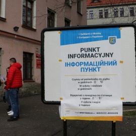 powiększ zdjęcie: Uchodźcy z Ukrainy otrzymują już numery PESEL