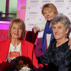 powiększ zdjęcie: Ewa Kasprzyk skradła serca legniczanek