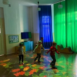 W miejskich przedszkolach dzieci mają magiczne dywany