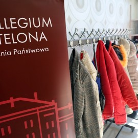 powiększ zdjęcie: Ruszyło Centrum Spotkań dla Uchodźców w Legnicy w Witelonce