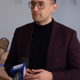 powiększ zdjęcie: Ruszyło Centrum Spotkań dla Uchodźców w Legnicy w Witelonce