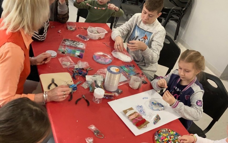 Zapraszamy na kreatywne warsztaty dla dzieci z Ukrainy