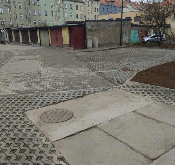 LBO 2022. Legnicka firma zrewitalizuje podwórze na Kartuzach