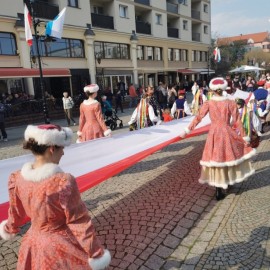 powiększ zdjęcie: Radośnie obchodziliśmy majowe święta. Było wiele atrakcji