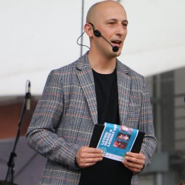 powiększ zdjęcie: Radośnie obchodziliśmy majowe święta. Było wiele atrakcji