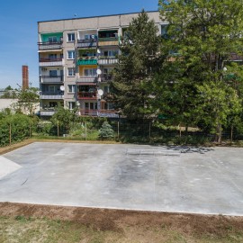 powiększ zdjęcie: LBO. Powstał pumptrack przy ul. Bydgoskiej. Wcześniej boisko i plac zabaw